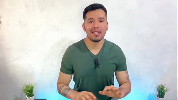 Mi mejor amigo me ofrece su culo virgen en la noche de su cumpleaños! Mis 19cm de vergota lo preñaron. Relato sexual