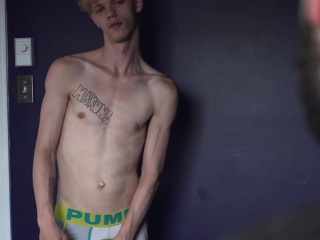 Young twink ass railed by muscular bald DILF